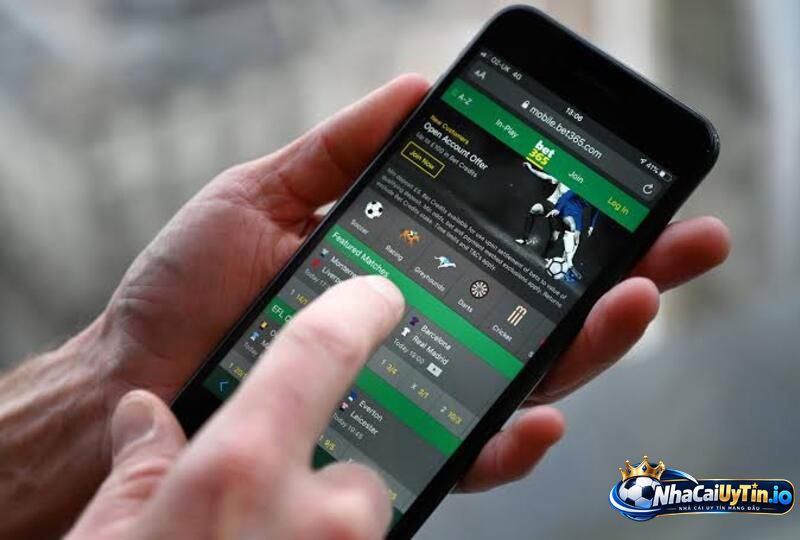 Ứng dụng cá cược trên điện thoại từ nhà cái Bet365